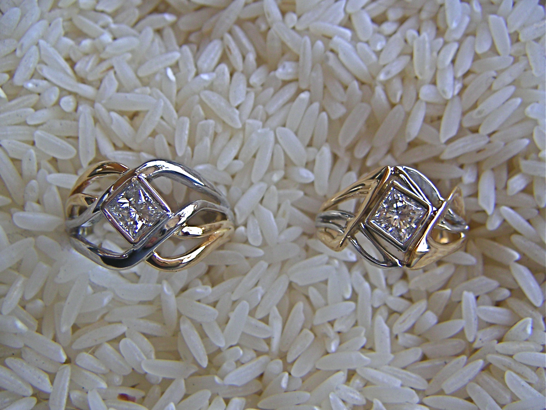 18K and Platinum Wedding Rings with Princess cut Diamonds